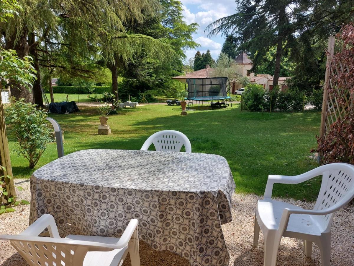 Le Parc A Parking Prive